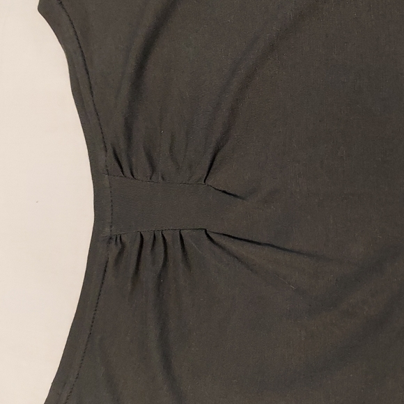 Banana Republic  Knit blouse with beaded bow across the neck - Picture 5 of 7